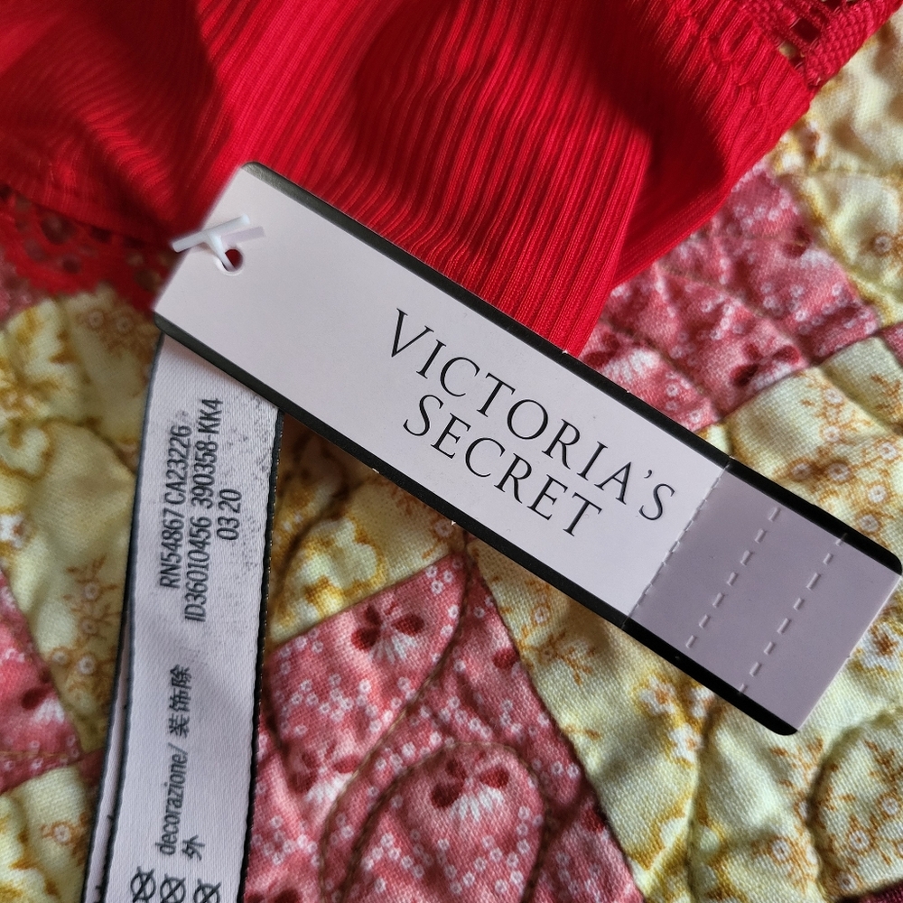 Victoria's Secret panties. - Picture 4 of 6